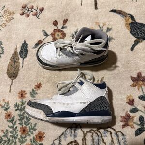 Size 9C- Jordan 3 Retro Mid Racer Blue